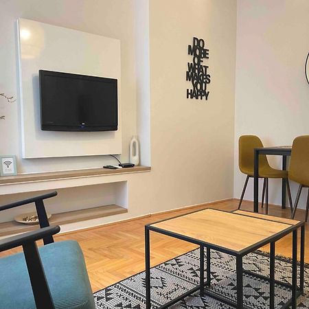 City Break Apartments Klishe Zen Belgrado Buitenkant foto